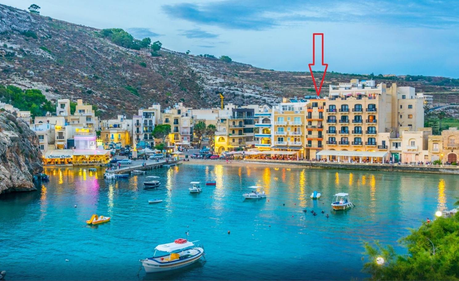 Seafront Duplex Penthouse With Terrace Overlooking Xlendi Bay Exterior photo